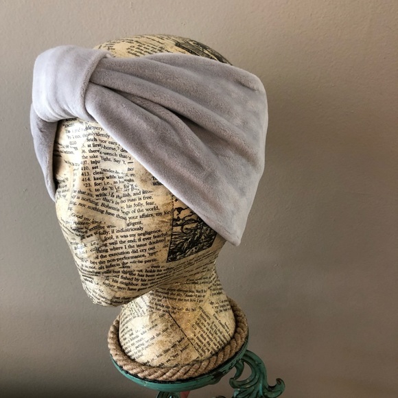 Grey Velvet Turban Headband - Picture 2 of 5